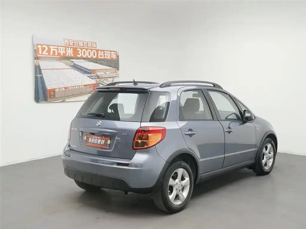SX4 2011 Facelift 1.6L Automatic Dynamic Edition — миниатюра 2
