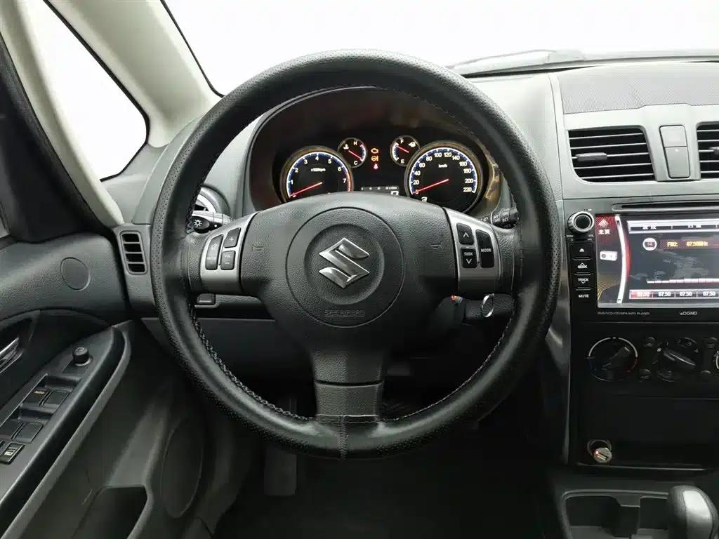 SX4 2011 Facelift 1.6L Automatic Dynamic Edition — миниатюра 11