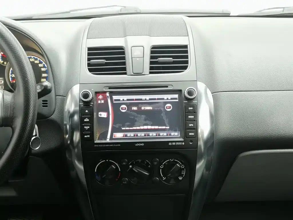 SX4 2011 Facelift 1.6L Automatic Dynamic Edition — миниатюра 12