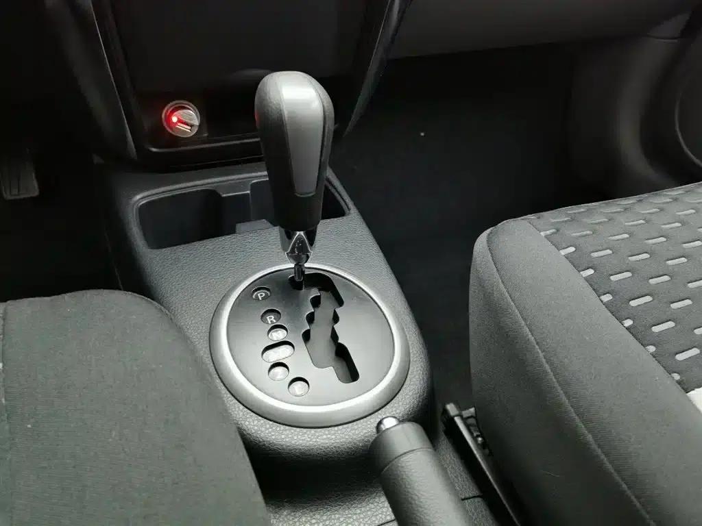SX4 2011 Facelift 1.6L Automatic Dynamic Edition — миниатюра 13