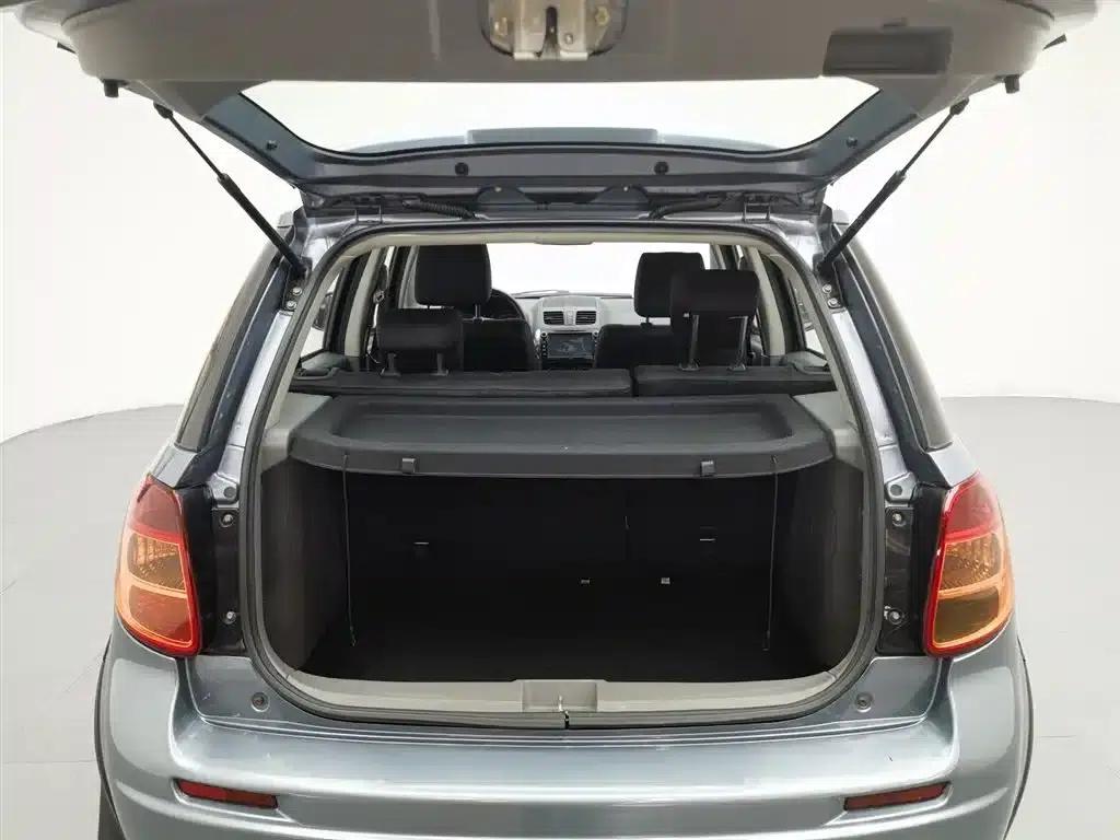 SX4 2011 Facelift 1.6L Automatic Dynamic Edition — миниатюра 16
