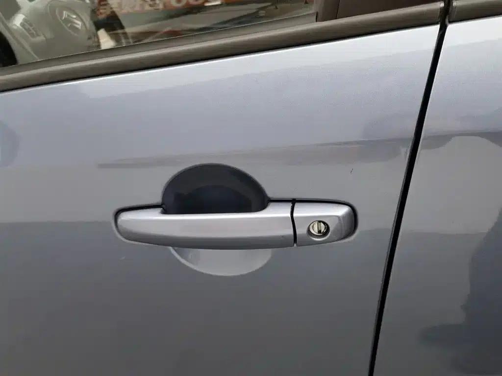 SX4 2011 Facelift 1.6L Automatic Dynamic Edition — миниатюра 18