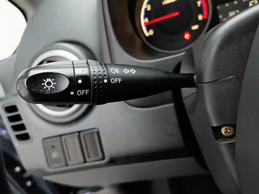 SX4 2011 Facelift 1.6L Automatic Dynamic Edition — миниатюра 21