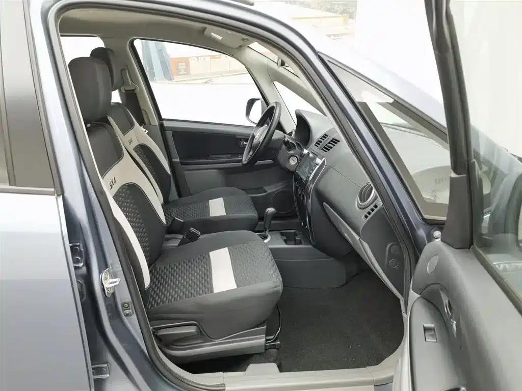 SX4 2011 Facelift 1.6L Automatic Dynamic Edition — миниатюра 23