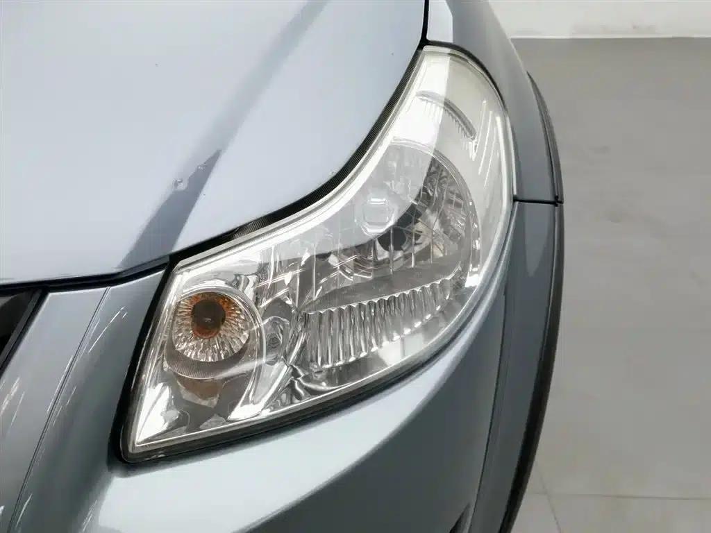SX4 2011 Facelift 1.6L Automatic Dynamic Edition — миниатюра 7