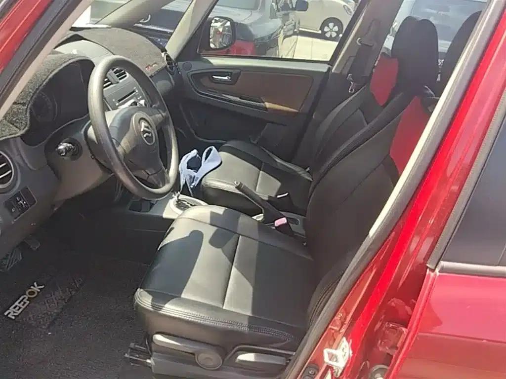 SX4 2013 1.6L Automatic Cool Edition — миниатюра 15