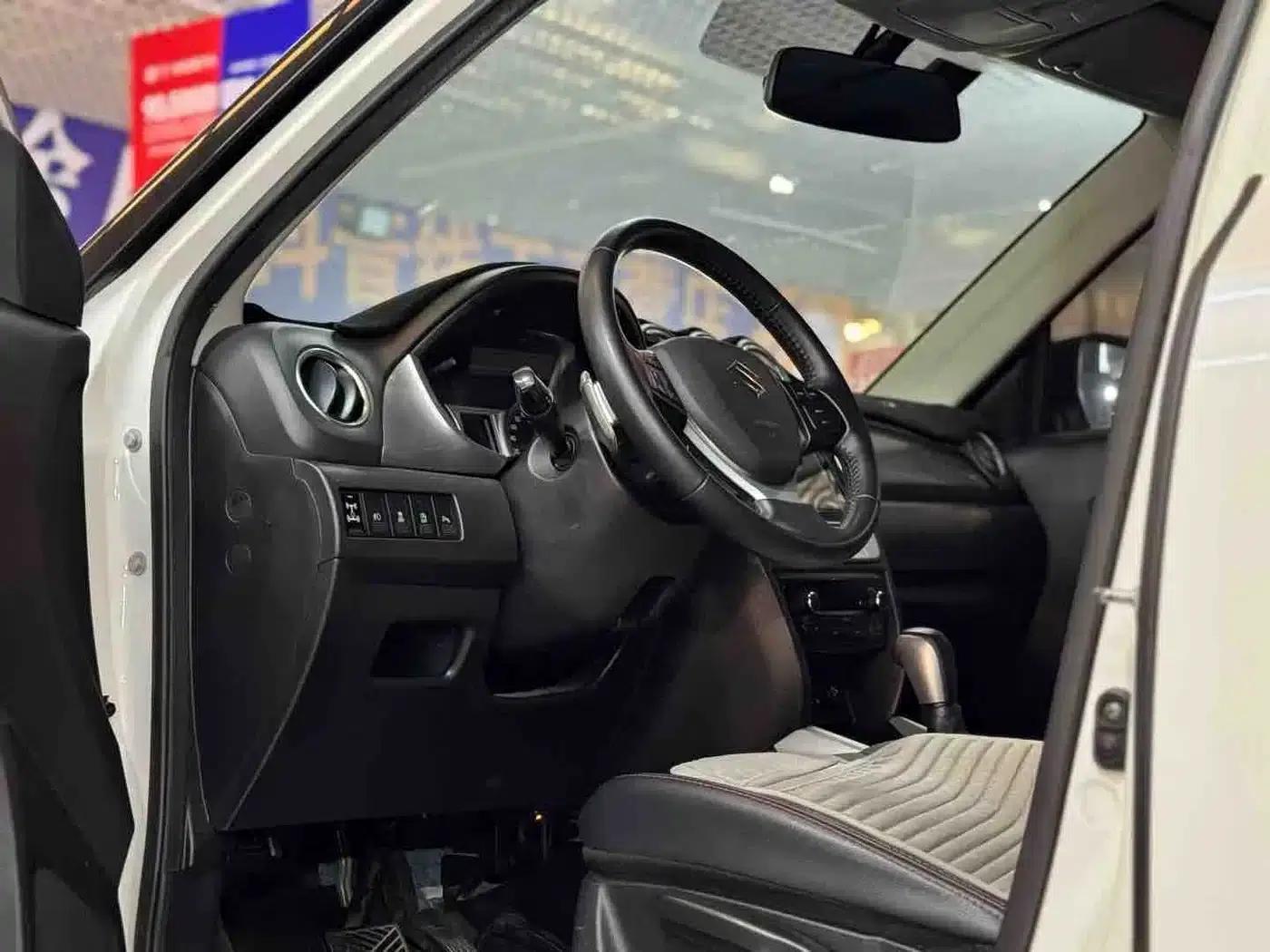 Vitara 2016 1.4T Automatic 2WD Luxury — миниатюра 4