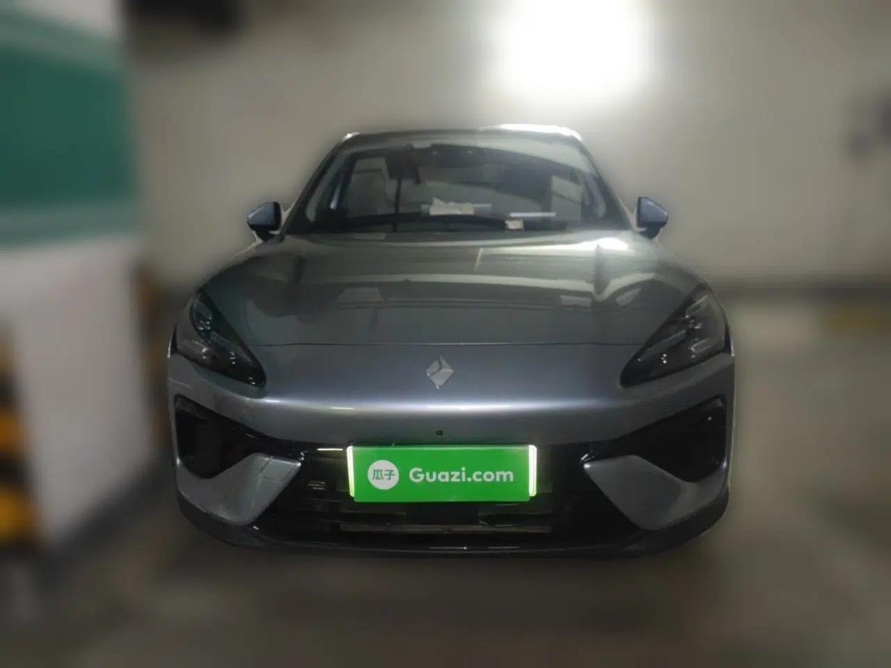 Baojun Yunhai 2024 60km Plug-in Hybrid Version — миниатюра 2