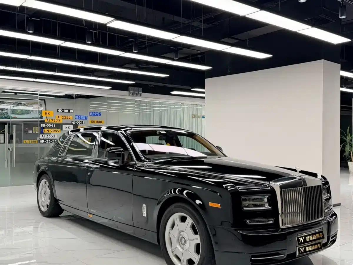 2006 Phantom 6.7L Extended Wheelbase (EWB) — миниатюра 3