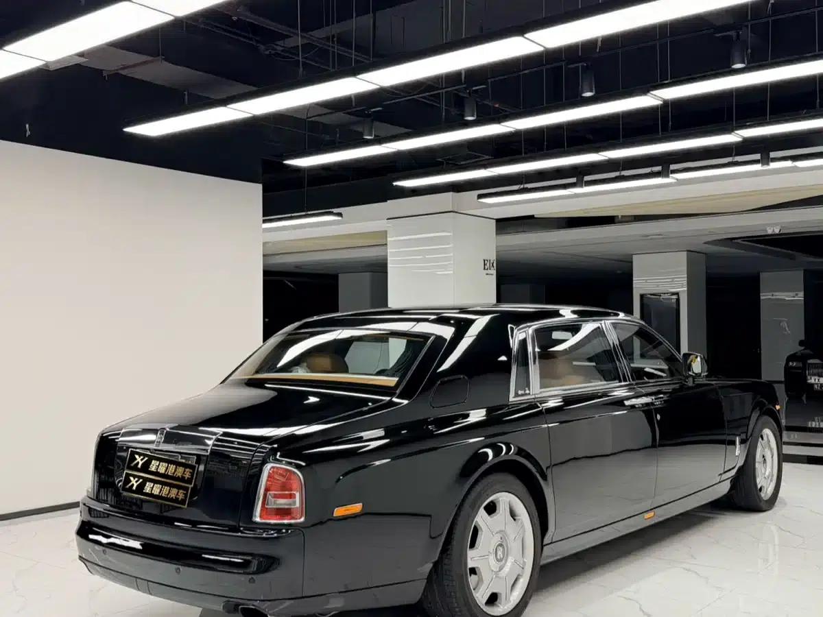 2006 Phantom 6.7L Extended Wheelbase (EWB) — миниатюра 7
