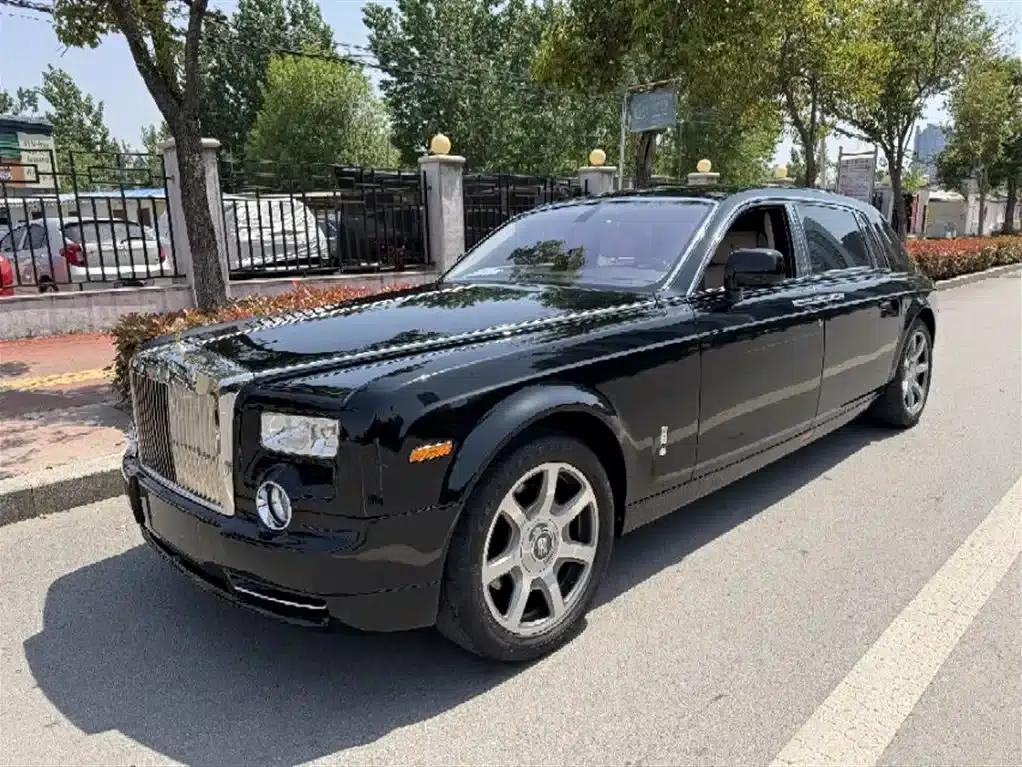 2006 Phantom 6.7L Extended Wheelbase (EWB) — миниатюра 1