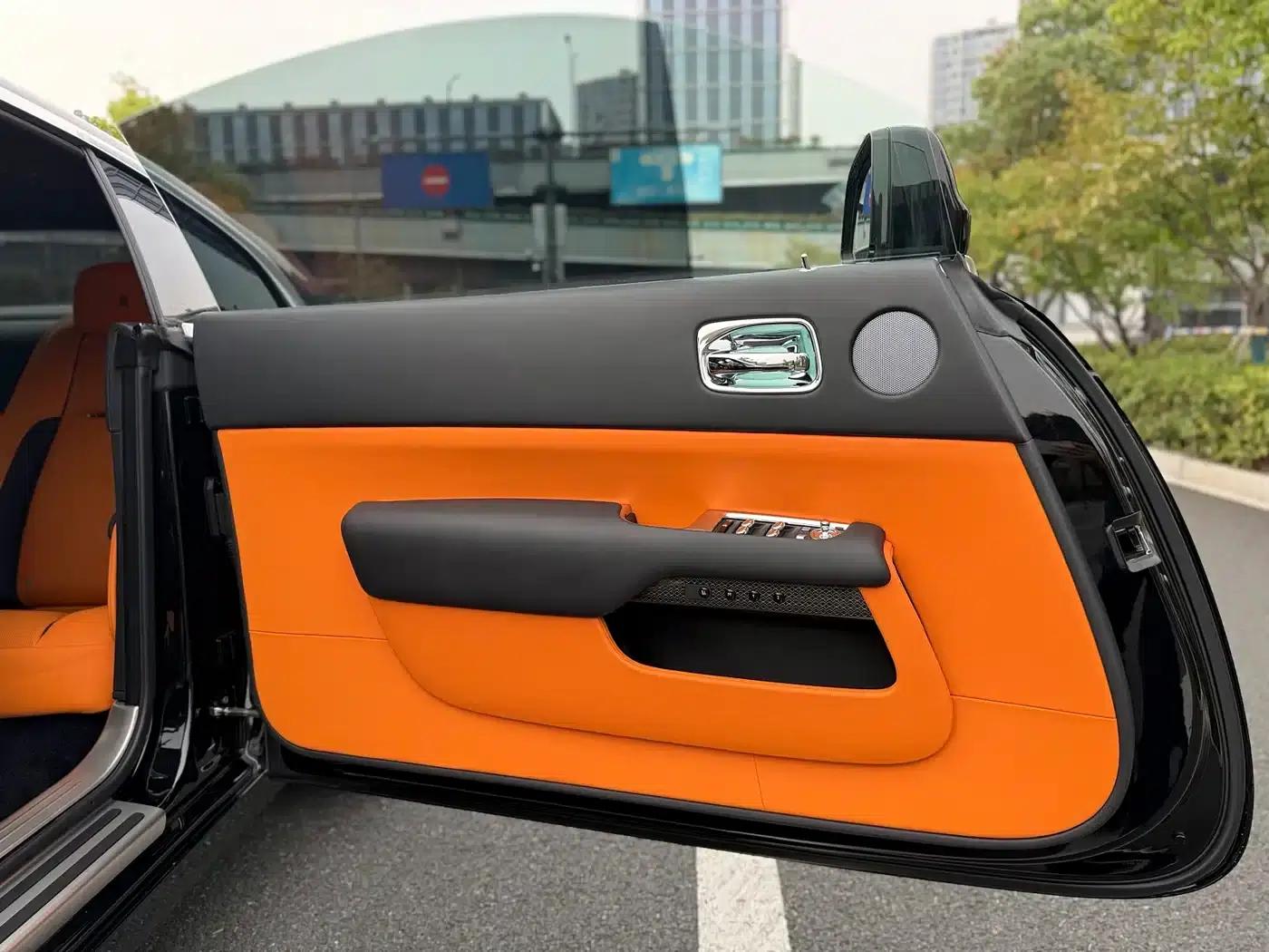 2018 Phantom 6.6T Black Badge — миниатюра 13