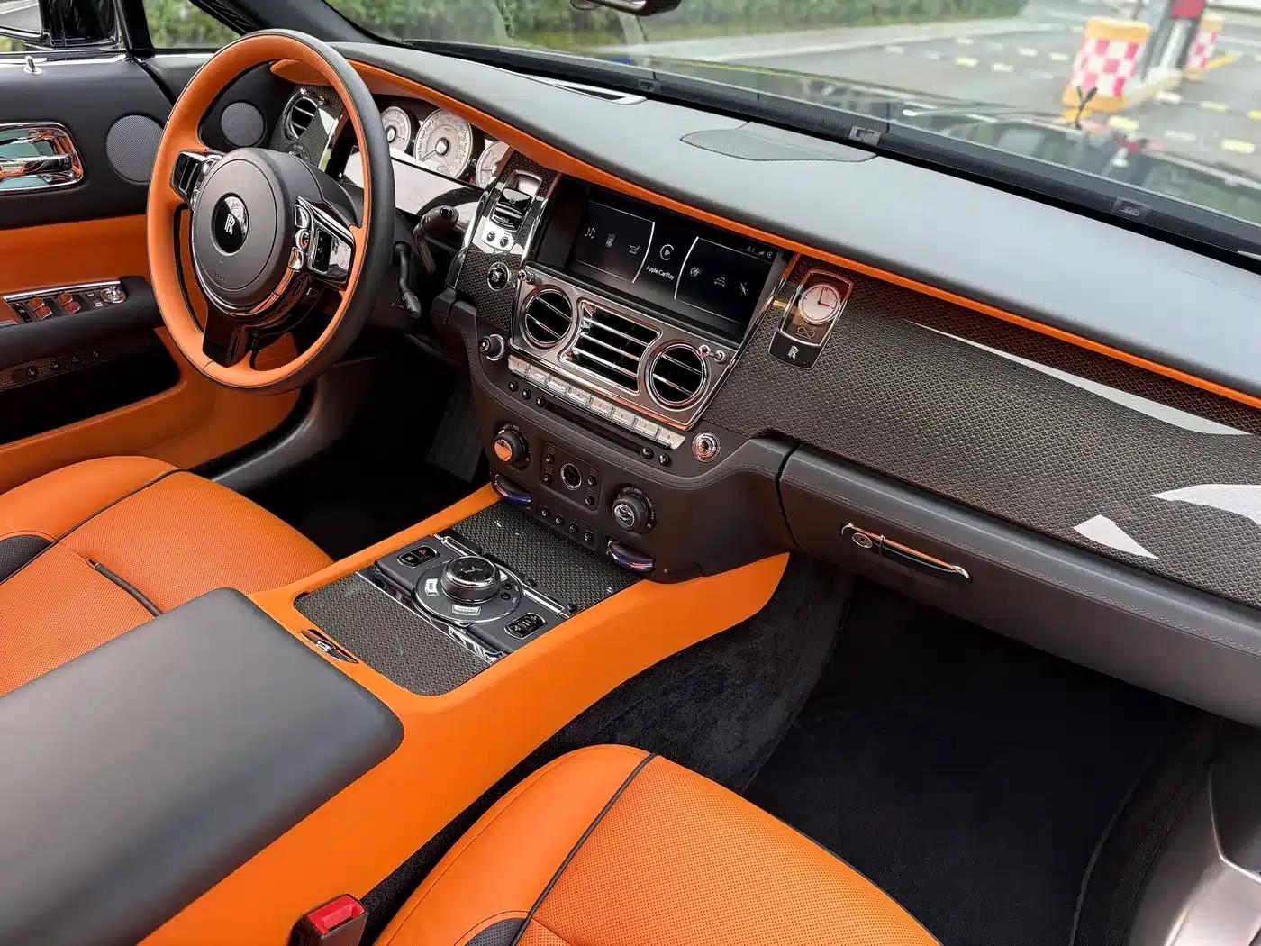 2018 Phantom 6.6T Black Badge — миниатюра 14