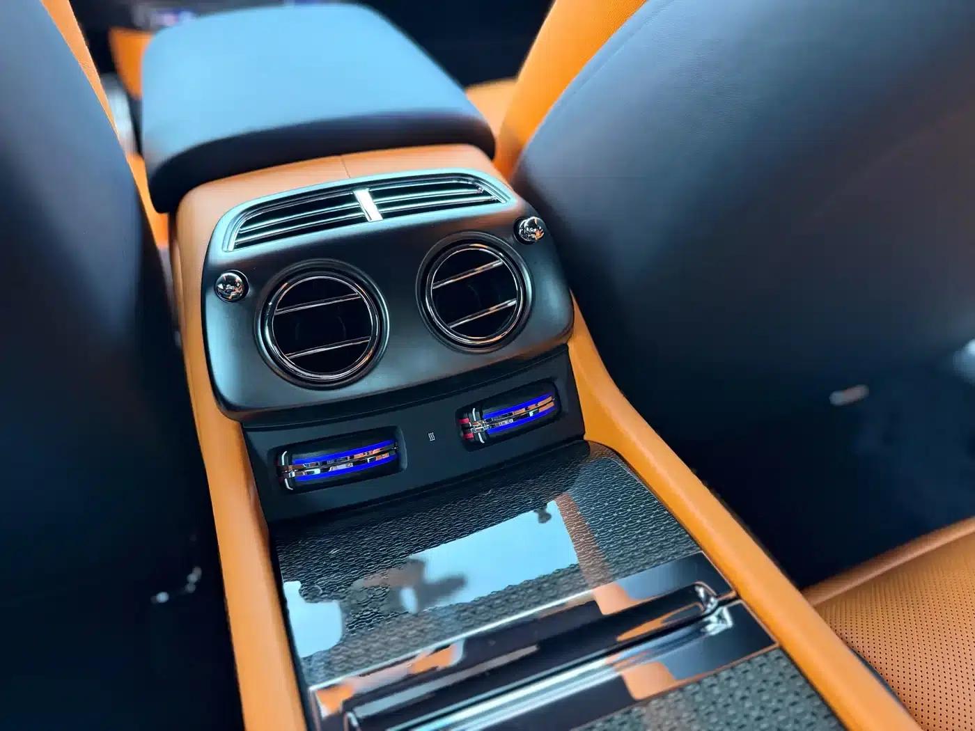 2018 Phantom 6.6T Black Badge — миниатюра 17