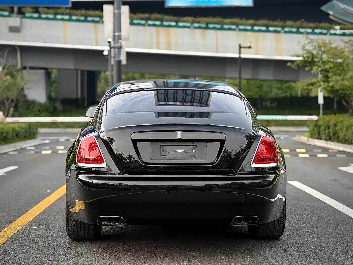 2018 Phantom 6.6T Black Badge — миниатюра 3