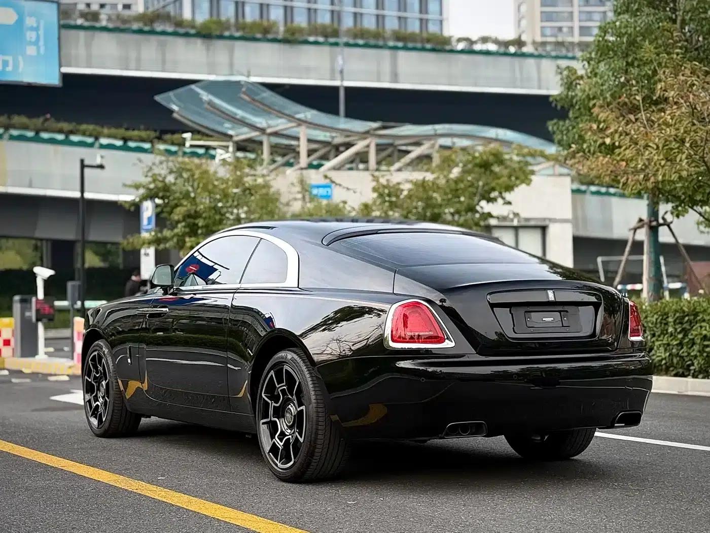 2018 Phantom 6.6T Black Badge — миниатюра 4