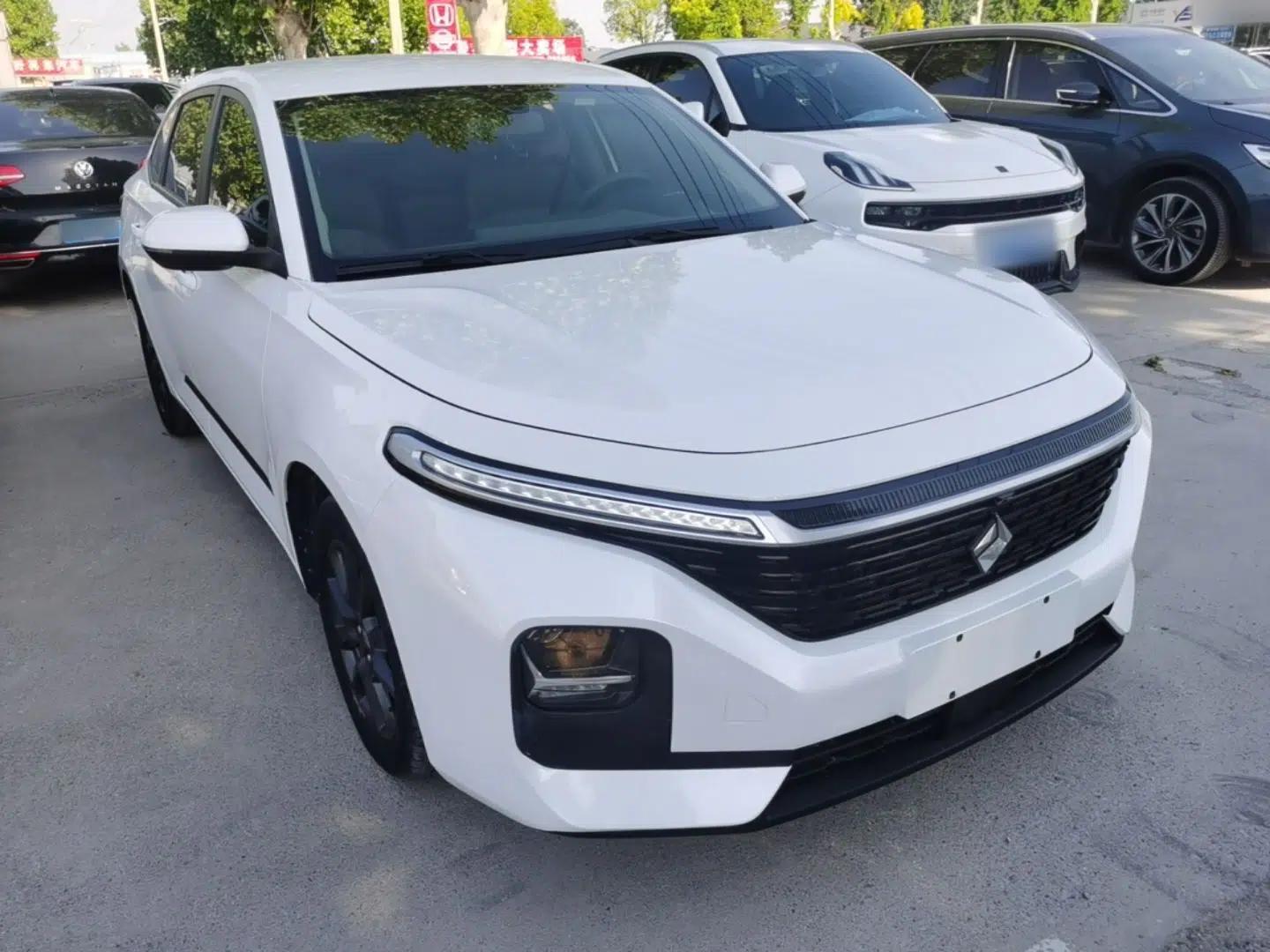 Baojun RC-5 2020 1.5L CVT Smart Elite Edition — миниатюра 3