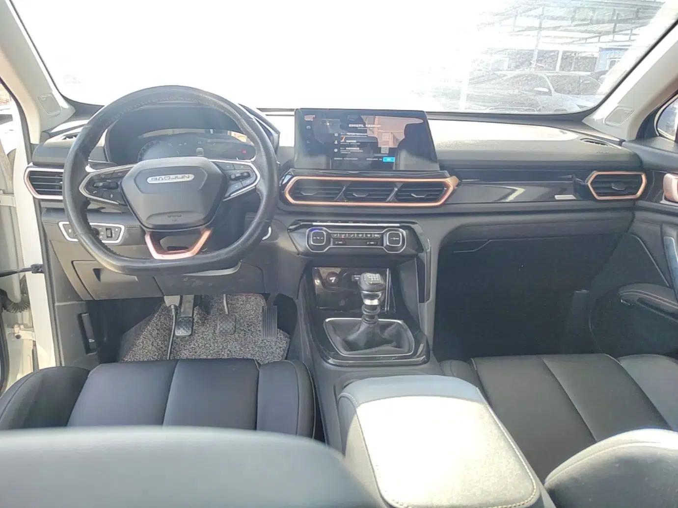 Baojun RS-5 2019 1.5T Manual Super Connected Luxury Edition China VI — миниатюра 13
