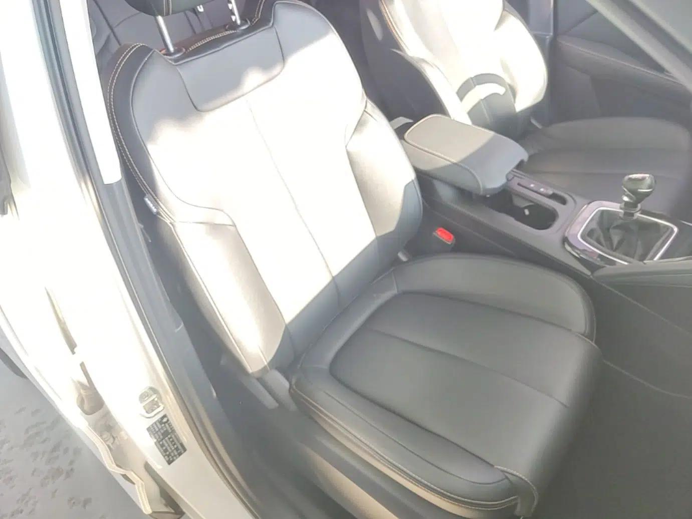 Baojun RS-5 2019 1.5T Manual Super Connected Luxury Edition China VI — миниатюра 23