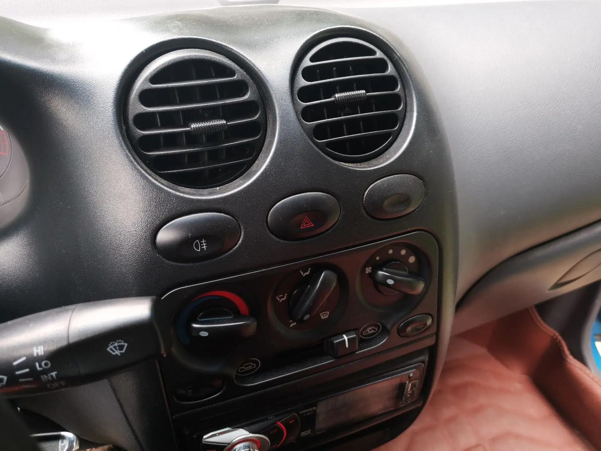 Baojun Lechi 2012 Revised 1.0L Manual P-TEC Standard Edition — миниатюра 14