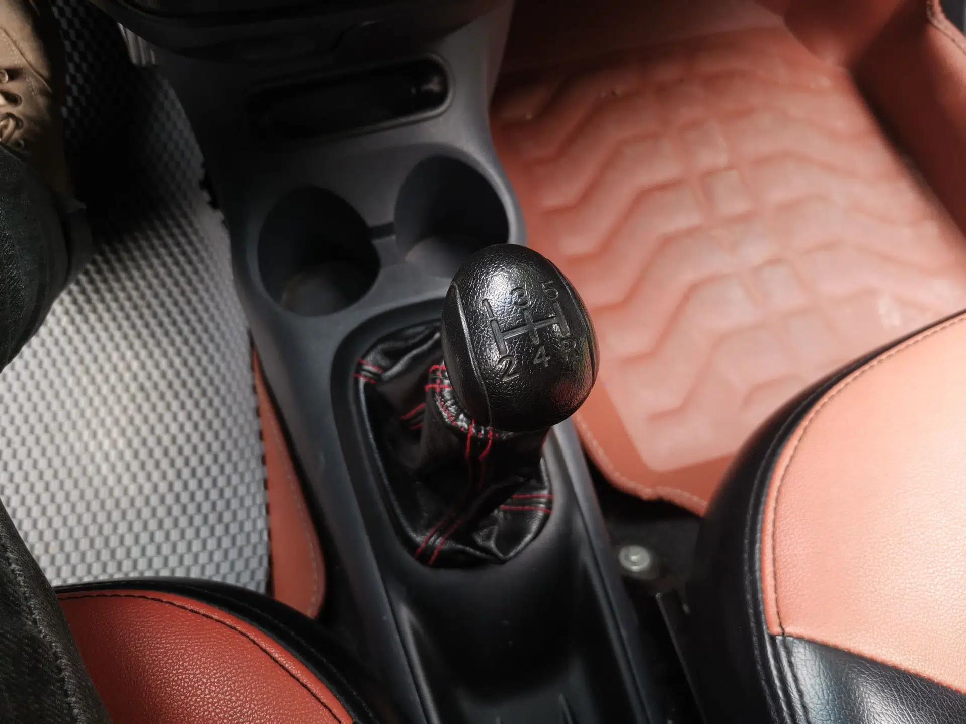 Baojun Lechi 2012 Revised 1.0L Manual P-TEC Standard Edition — миниатюра 15