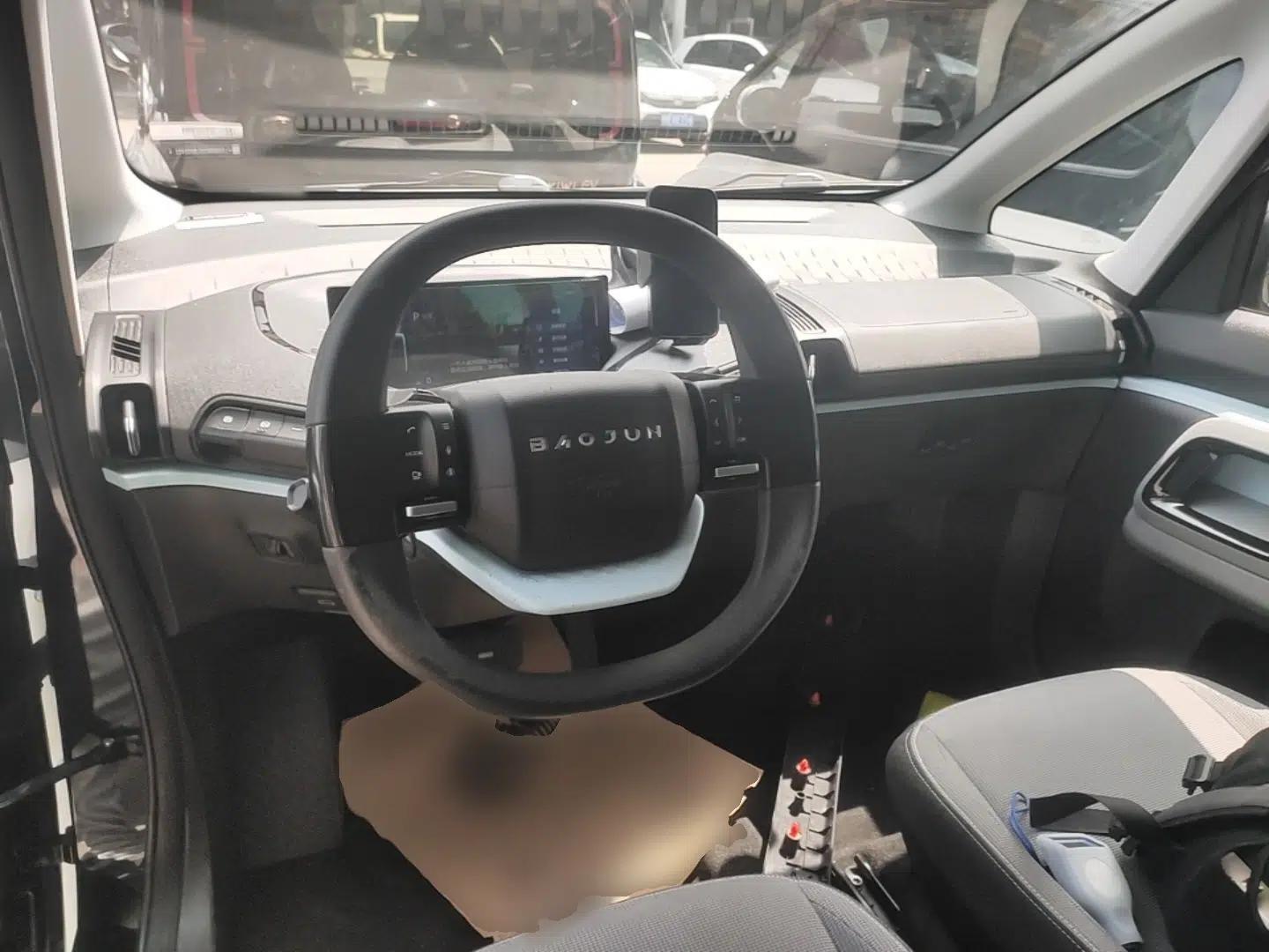 Baojun E300 2020 Star Travel Edition — миниатюра 12