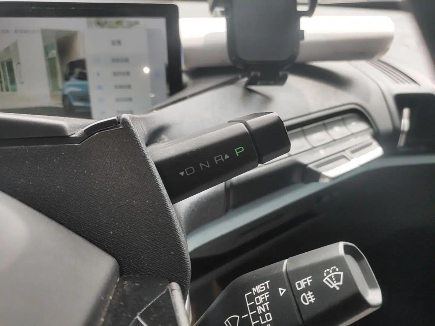 Baojun E300 2020 Star Travel Edition — миниатюра 16