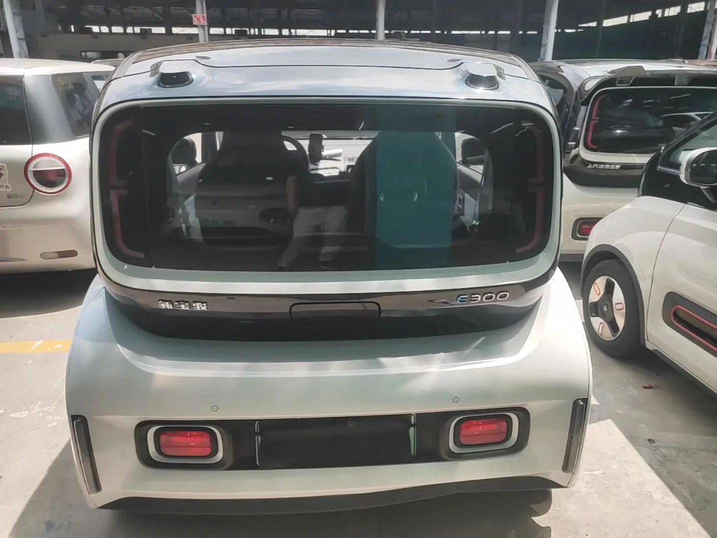 Baojun E300 2020 Star Travel Edition — миниатюра 3