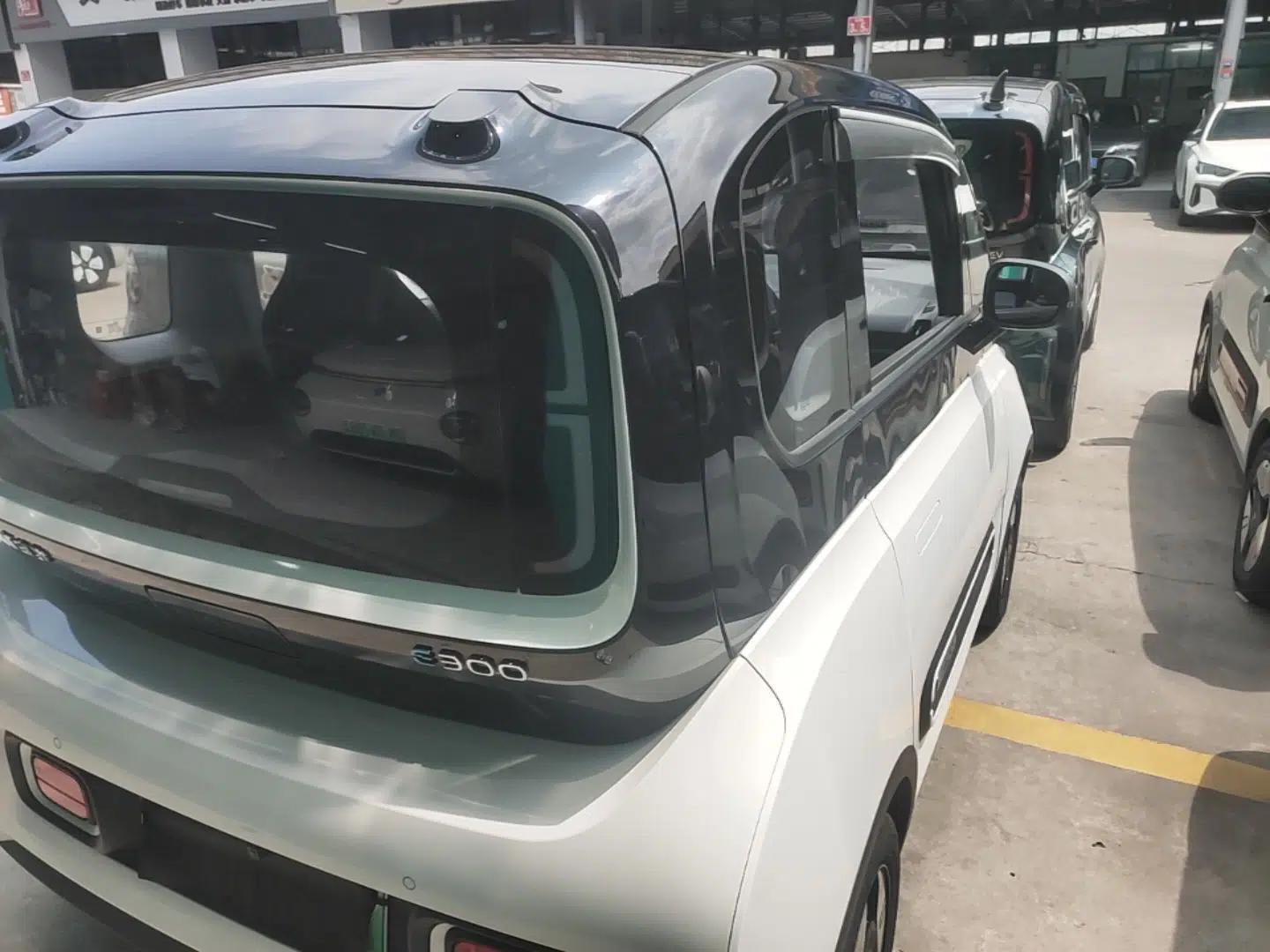 Baojun E300 2020 Star Travel Edition — миниатюра 8