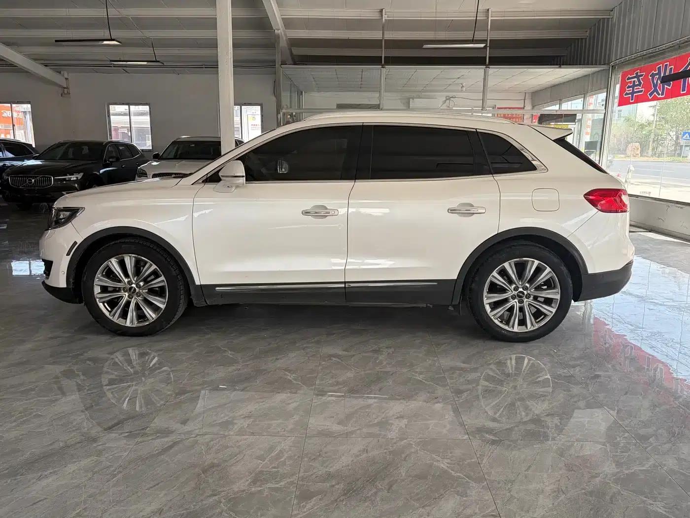 Lincoln MKX 2015 2.7T AWD Premium Edition — миниатюра 3