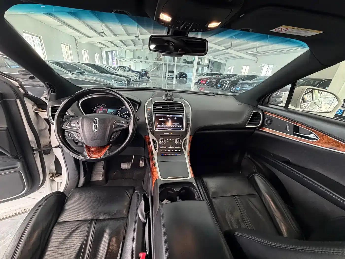 Lincoln MKX 2015 2.7T AWD Premium Edition — миниатюра 9
