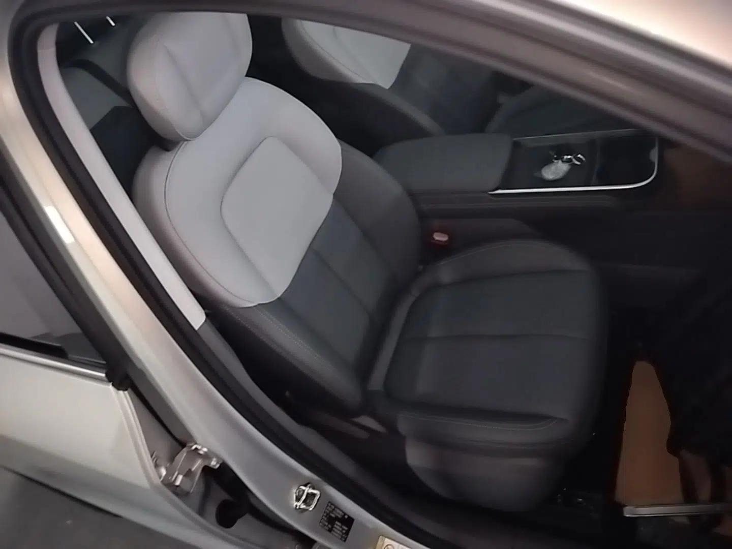 Bestune Yueyi 03 2025 445km Joyful Edition — миниатюра 23