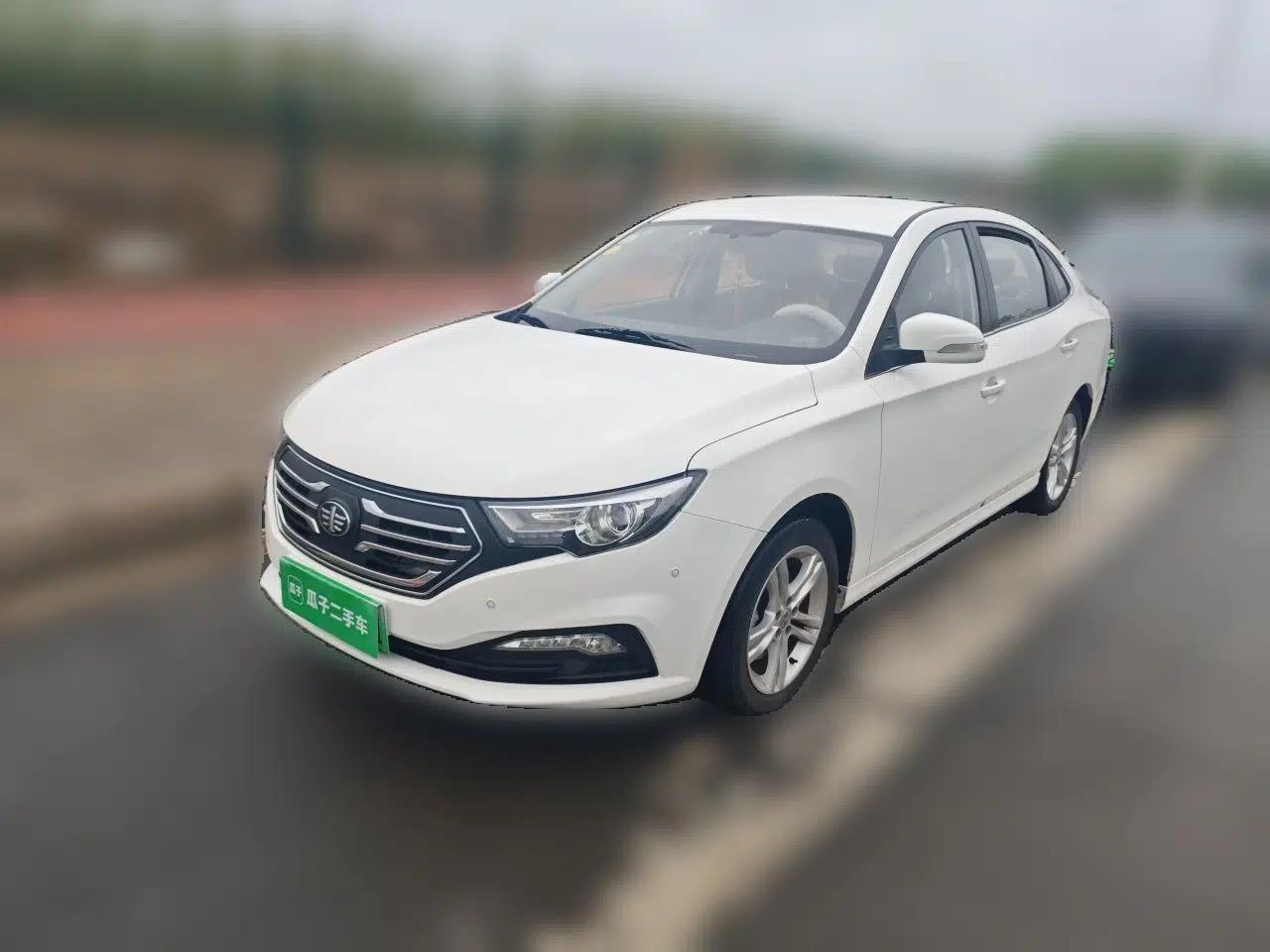 Bestune B30EV 2018 Comfort Model — миниатюра 1