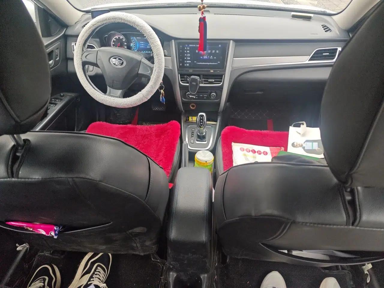 Bestune B30EV 2018 Comfort Model — миниатюра 19