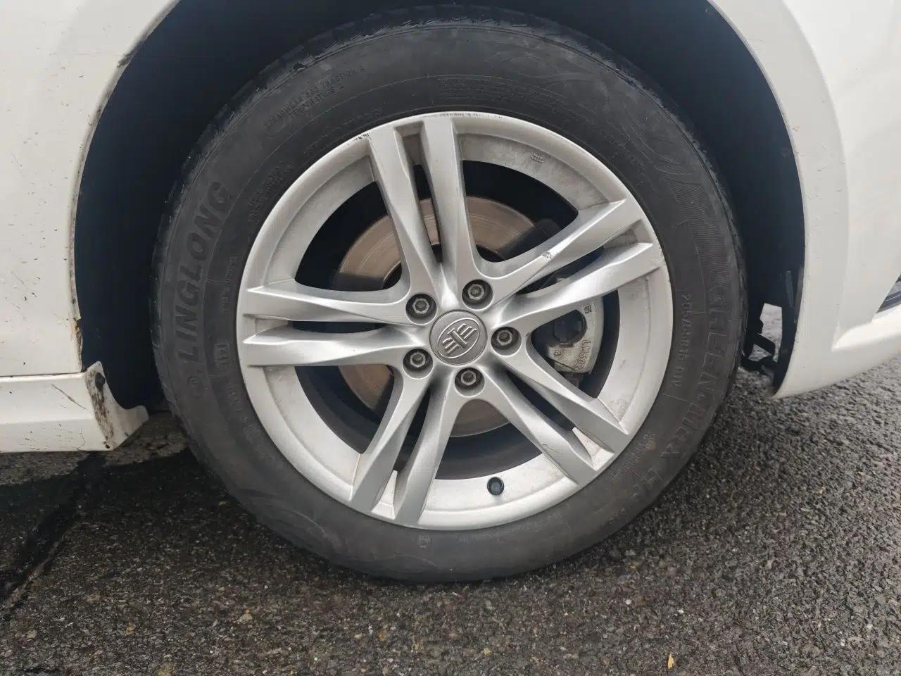 Bestune B30EV 2018 Comfort Model — миниатюра 8