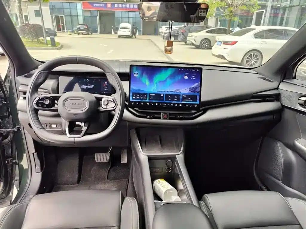Lynk & Co 06 EM-P 2023 Model, EM-P 126km Long Range Halo — миниатюра 7
