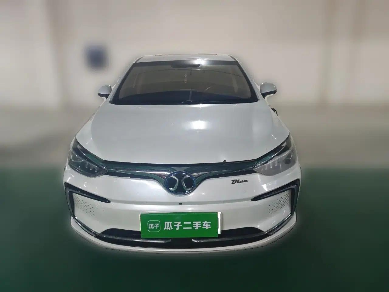 BAIC Beijing EU5 2018 R500 Smart Wind Edition — миниатюра 2