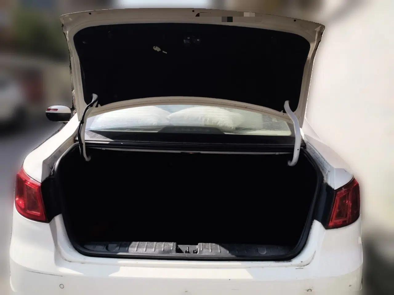 BAIC Senova D50 2014 1.5L CVT Standard Edition — миниатюра 20