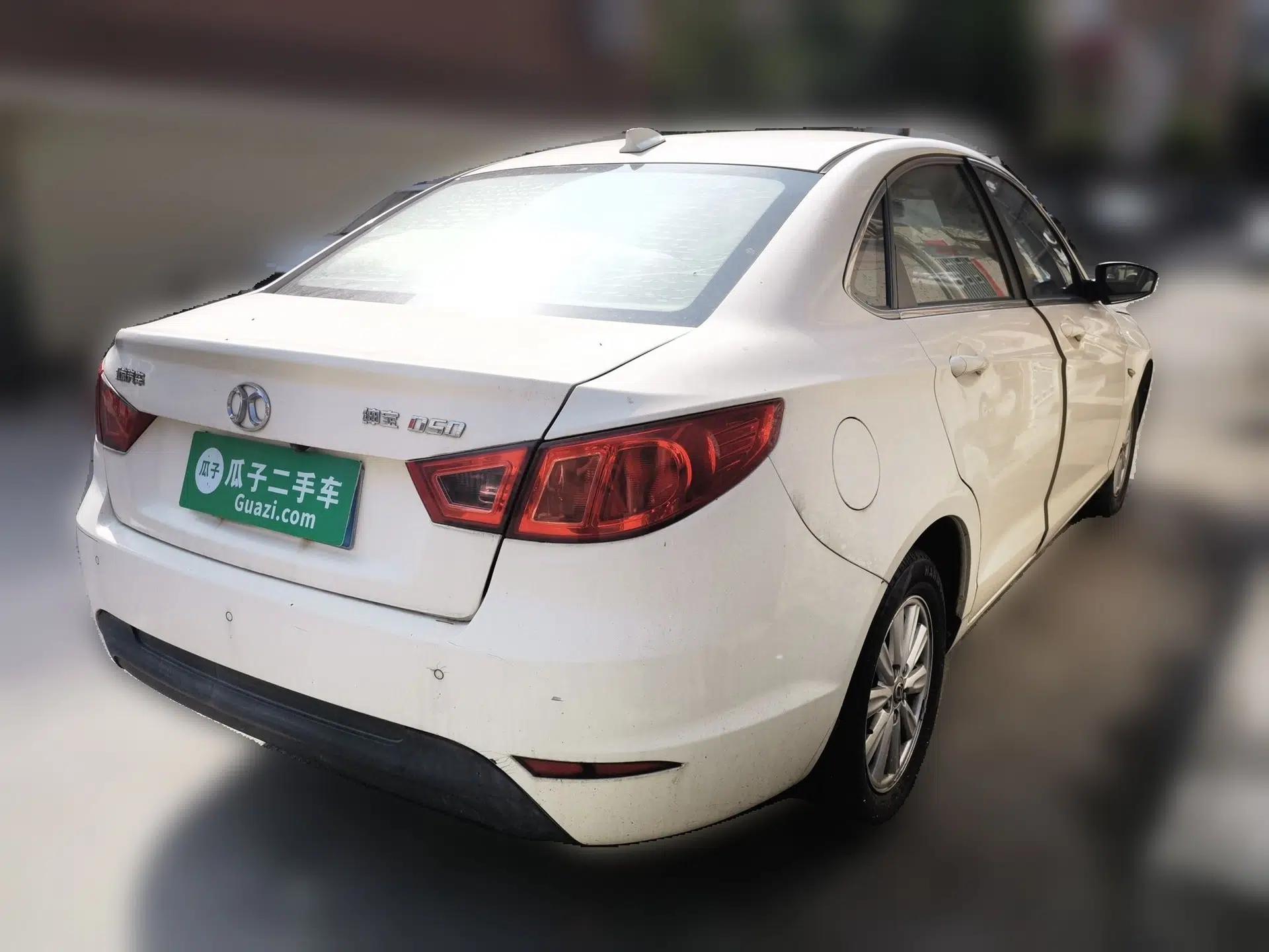 BAIC Senova D50 2014 1.5L CVT Standard Edition — миниатюра 6