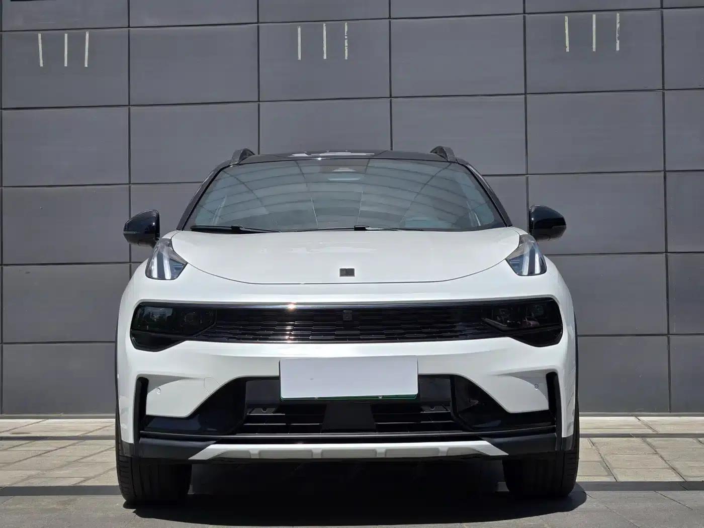 Lynk & Co 01 EM-P 2023 1.5TD EM-P Dawn Edition — миниатюра 2