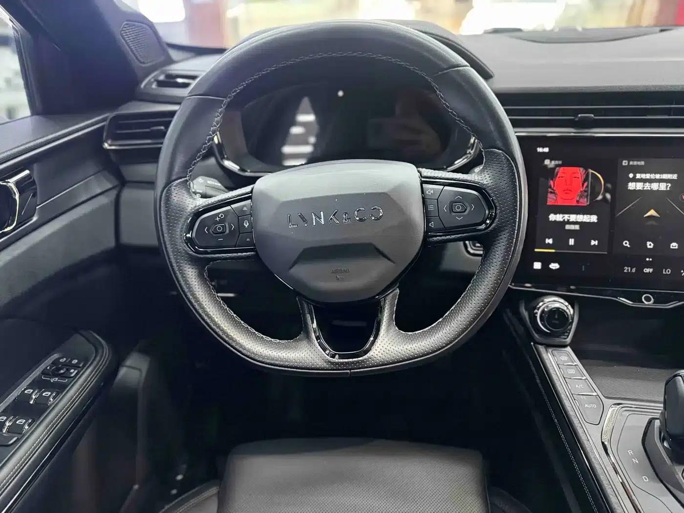 Lynk & Co 01 EM-P 2022 1.5TD PHEV Plus — миниатюра 12