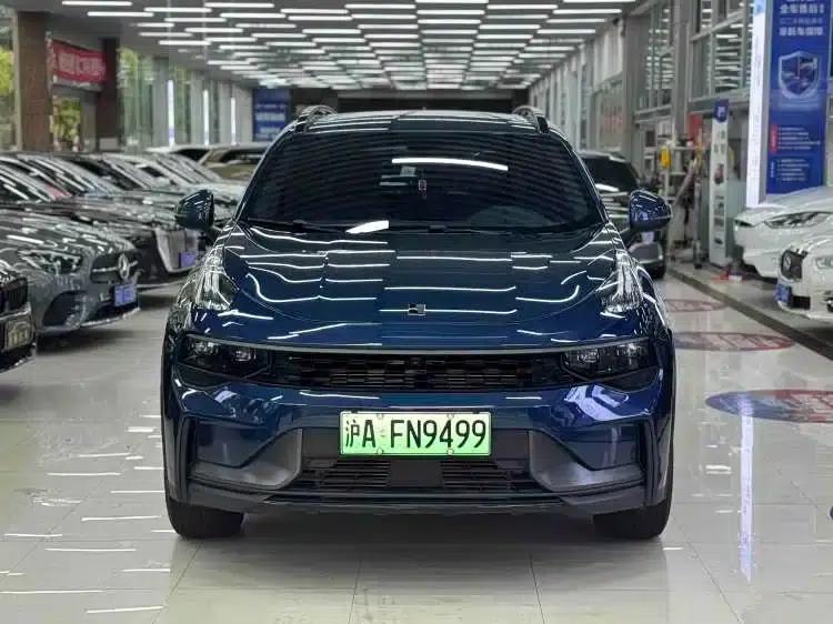 Lynk & Co 01 EM-P 2022 1.5TD PHEV Plus — миниатюра 3
