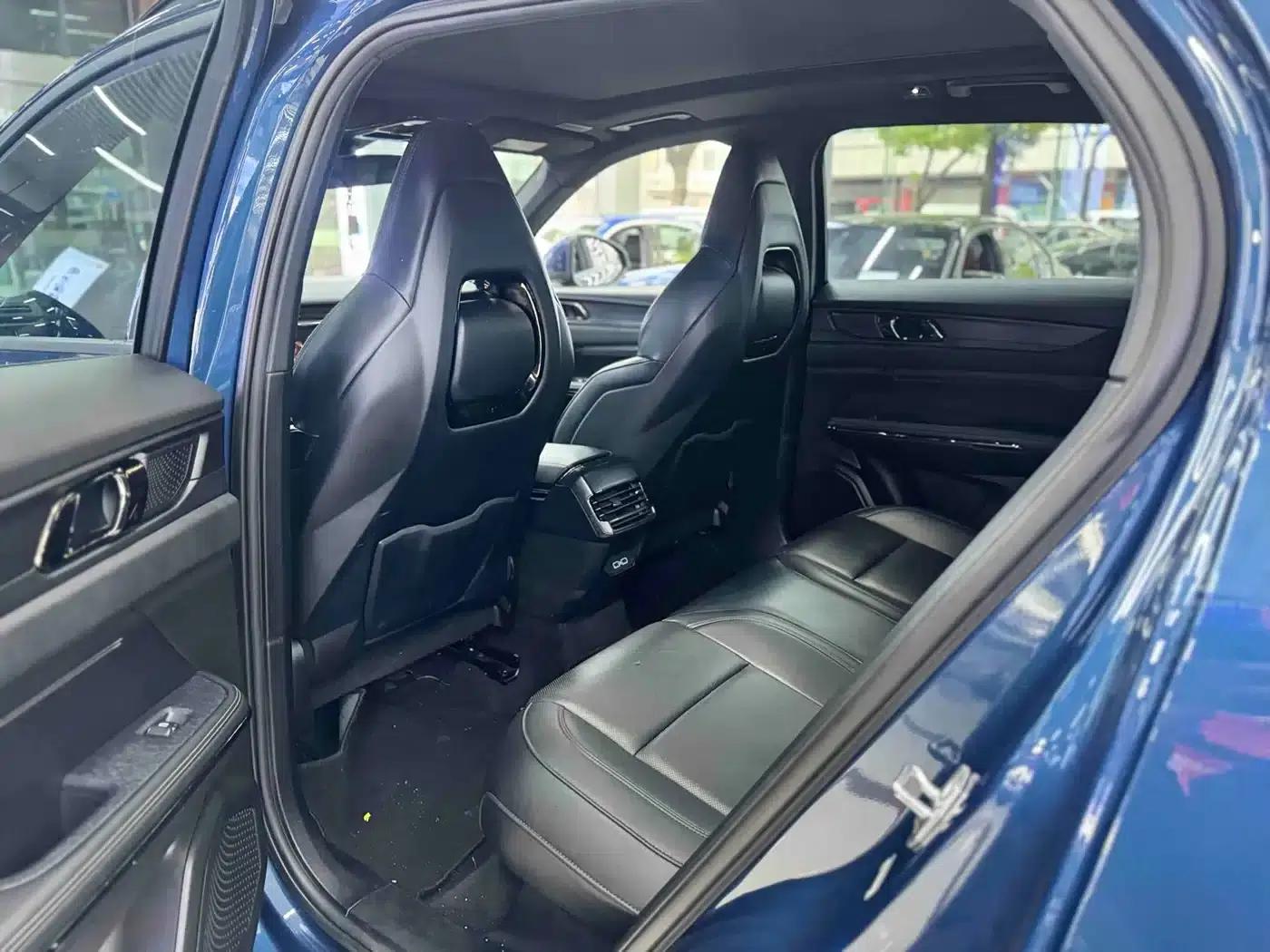 Lynk & Co 01 EM-P 2022 1.5TD PHEV Plus — миниатюра 9