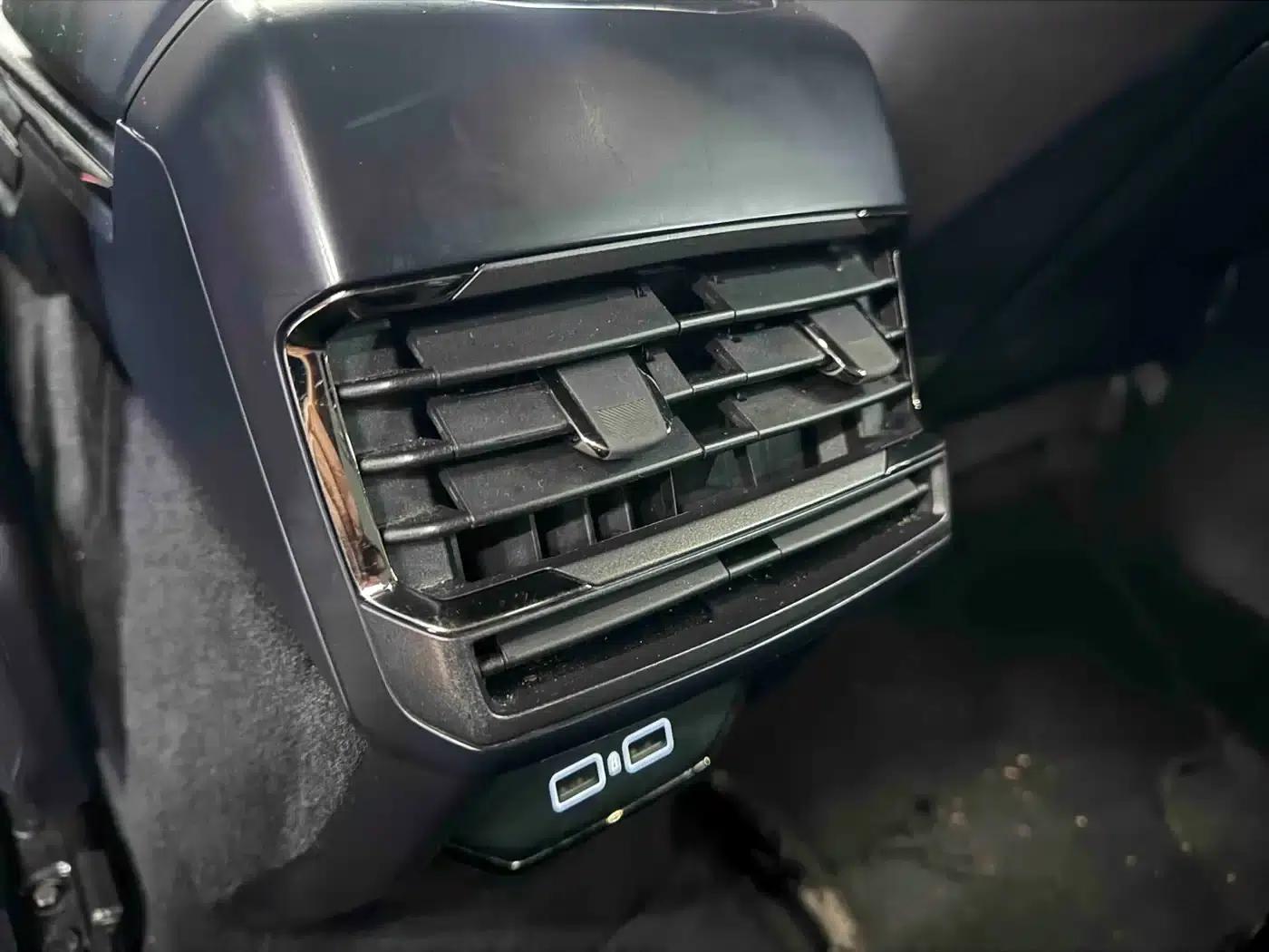Lynk & Co 01 EM-P 2022 1.5TD PHEV Plus — миниатюра 10