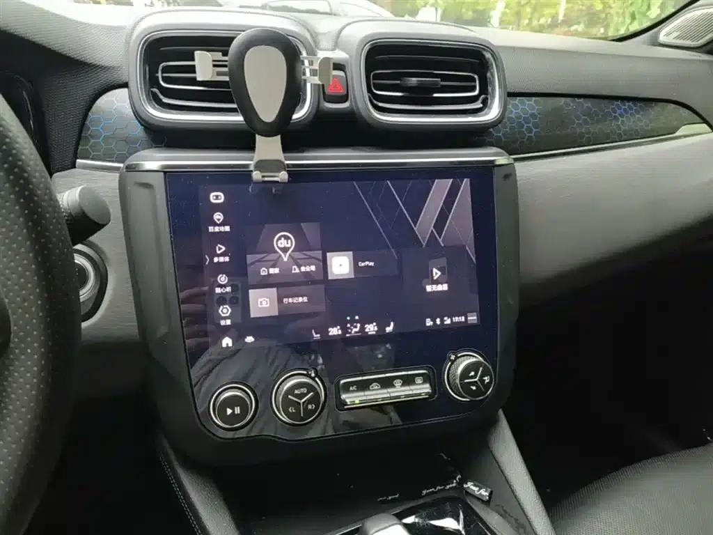 Lynk & Co 03 PHEV 2019 1.5T Pro — миниатюра 13