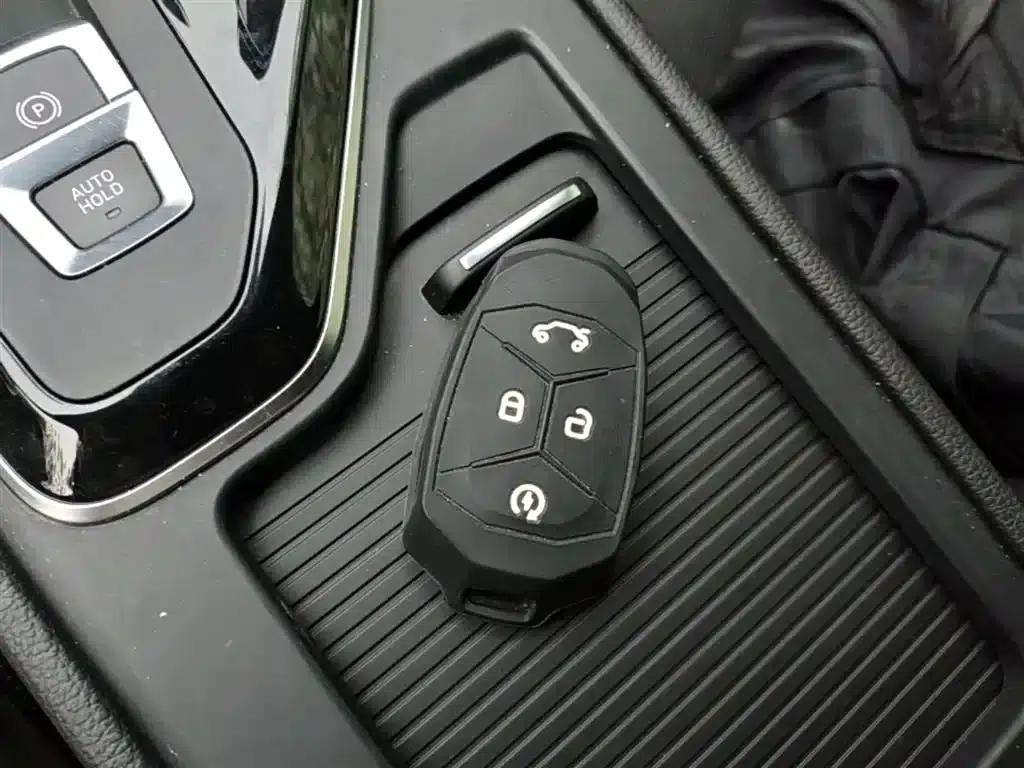 Lynk & Co 03 PHEV 2019 1.5T Pro — миниатюра 9