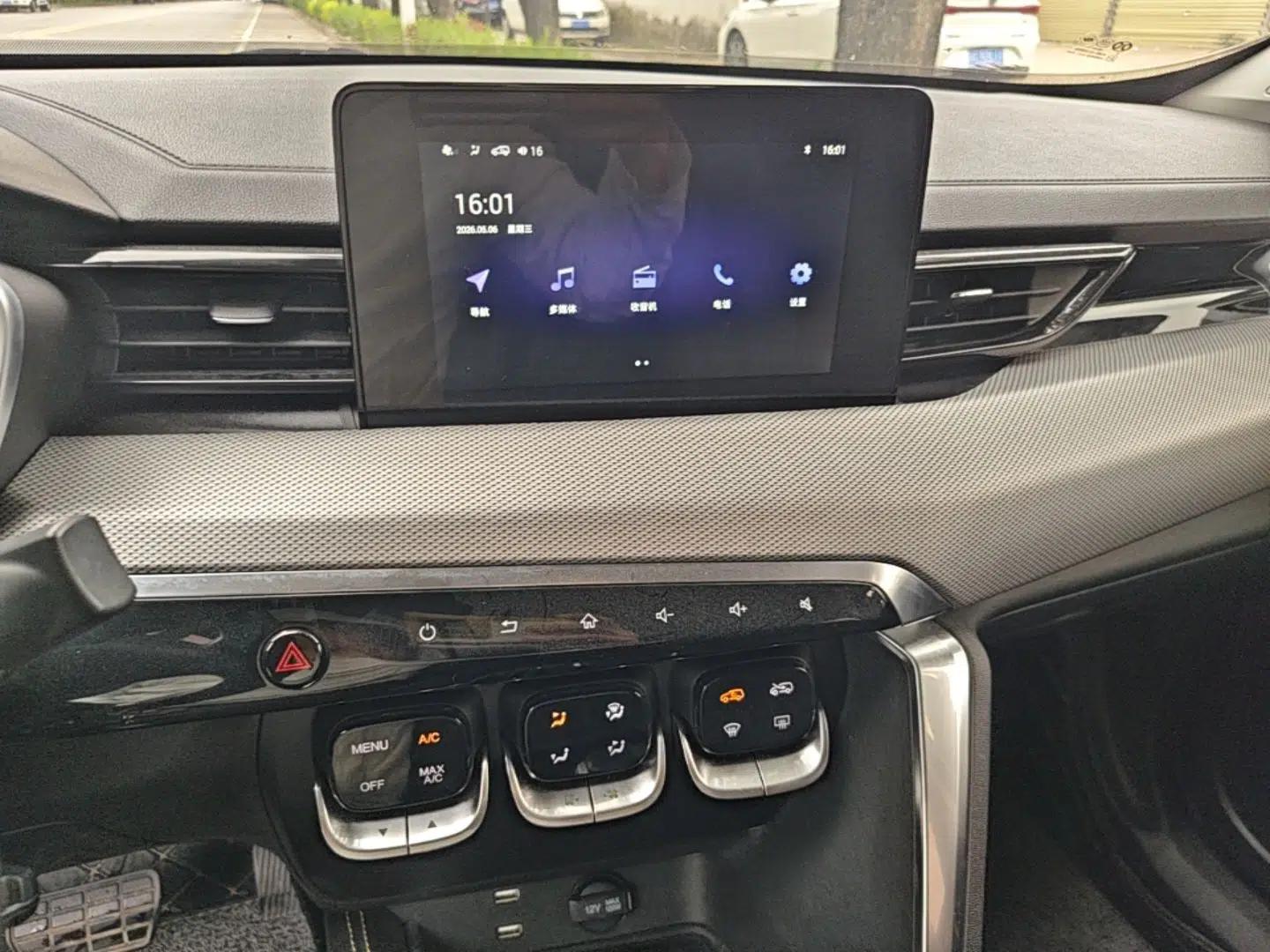 BAIC Beijing X3 2019 1.5T CVT Glory Edition — миниатюра 16