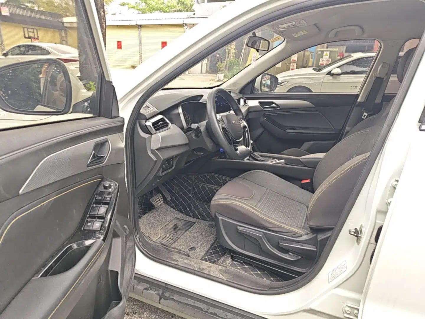 BAIC Beijing X3 2019 1.5T CVT Glory Edition — миниатюра 19