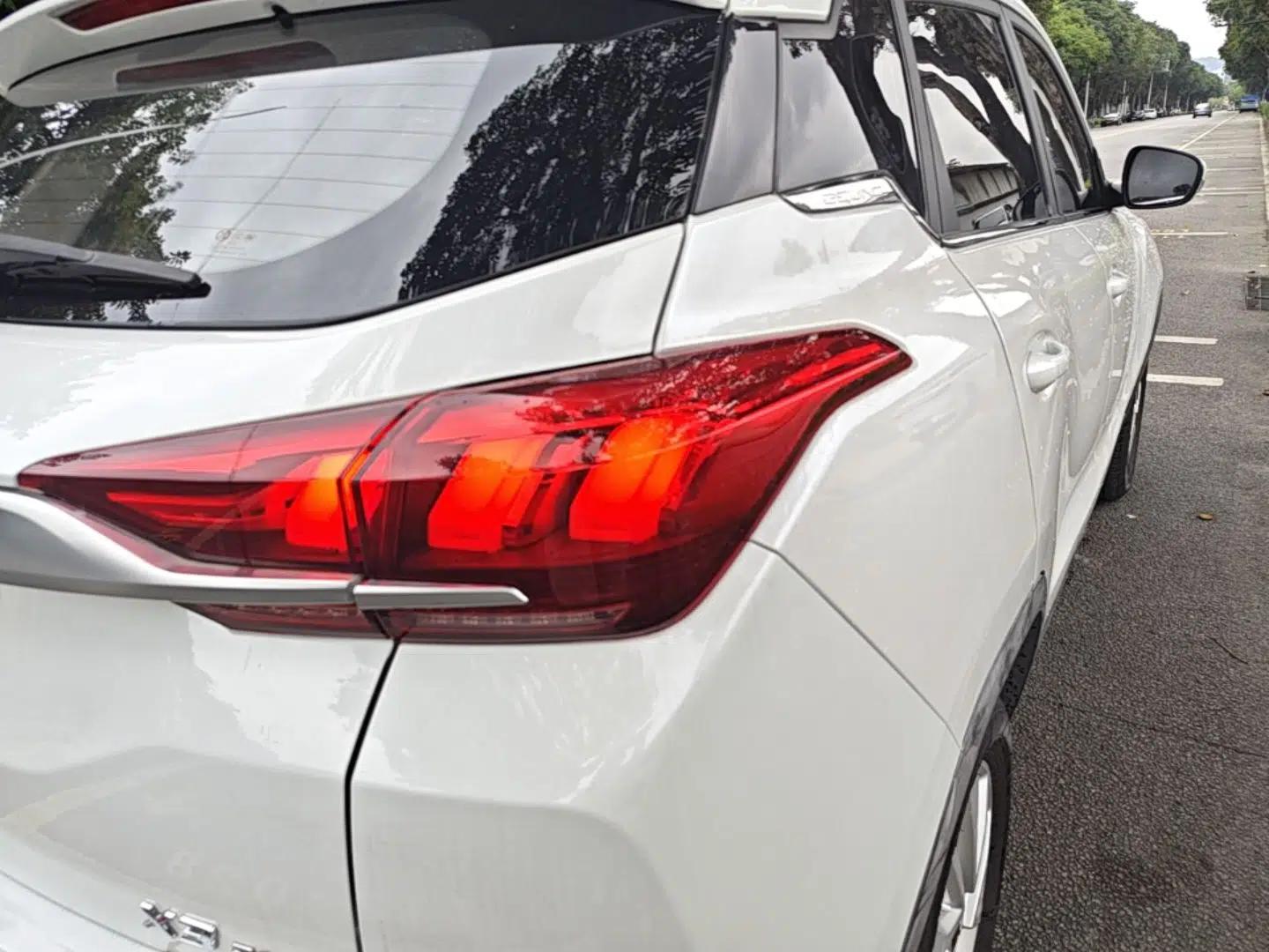BAIC Beijing X3 2019 1.5T CVT Glory Edition — миниатюра 7