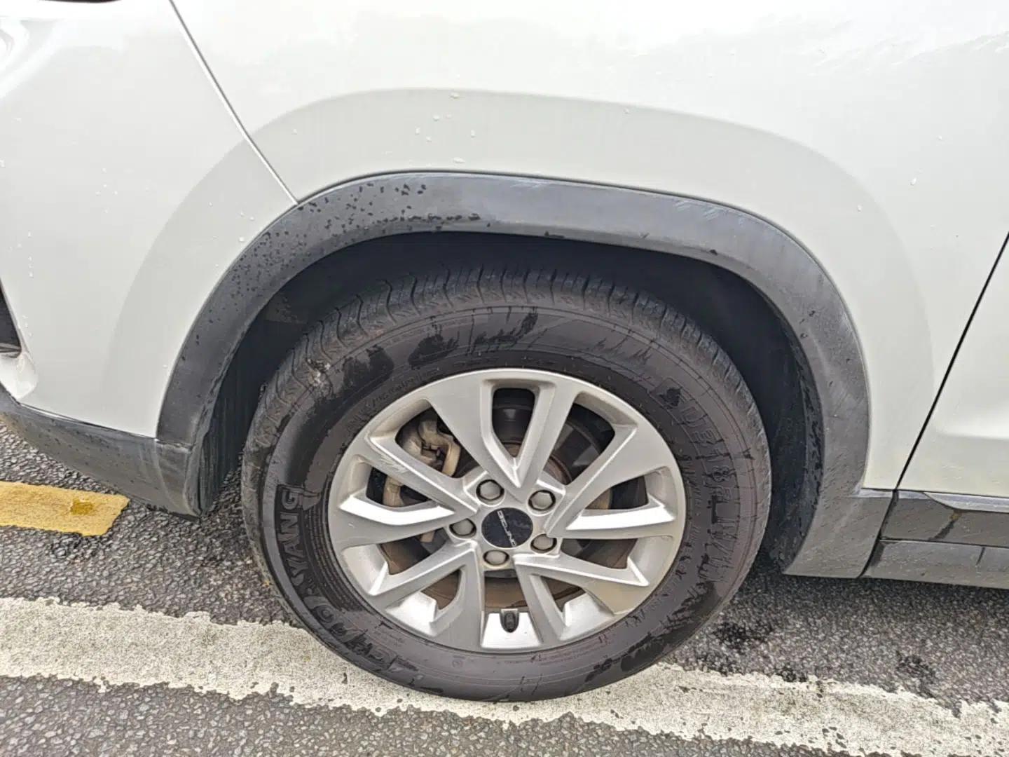 BAIC Beijing X3 2019 1.5T CVT Glory Edition — миниатюра 8